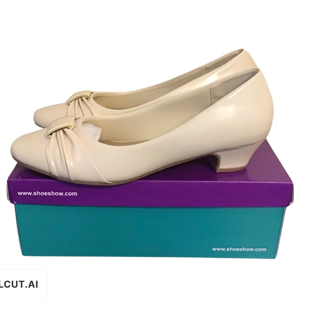 Air Flex cream pumps
